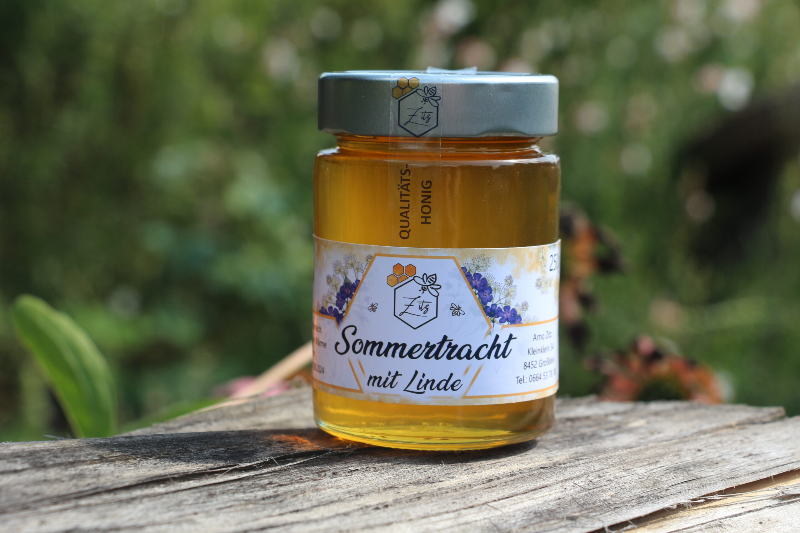 Sommertracht mit Linde 2022